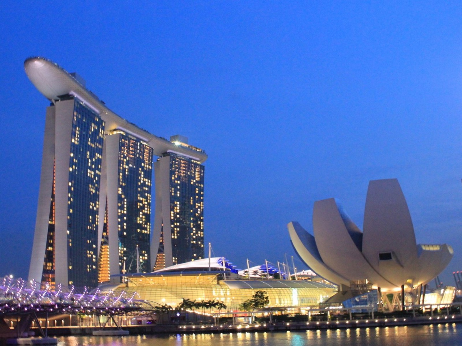 Marina-Bay-Sands-Hotel-Singapore1-2